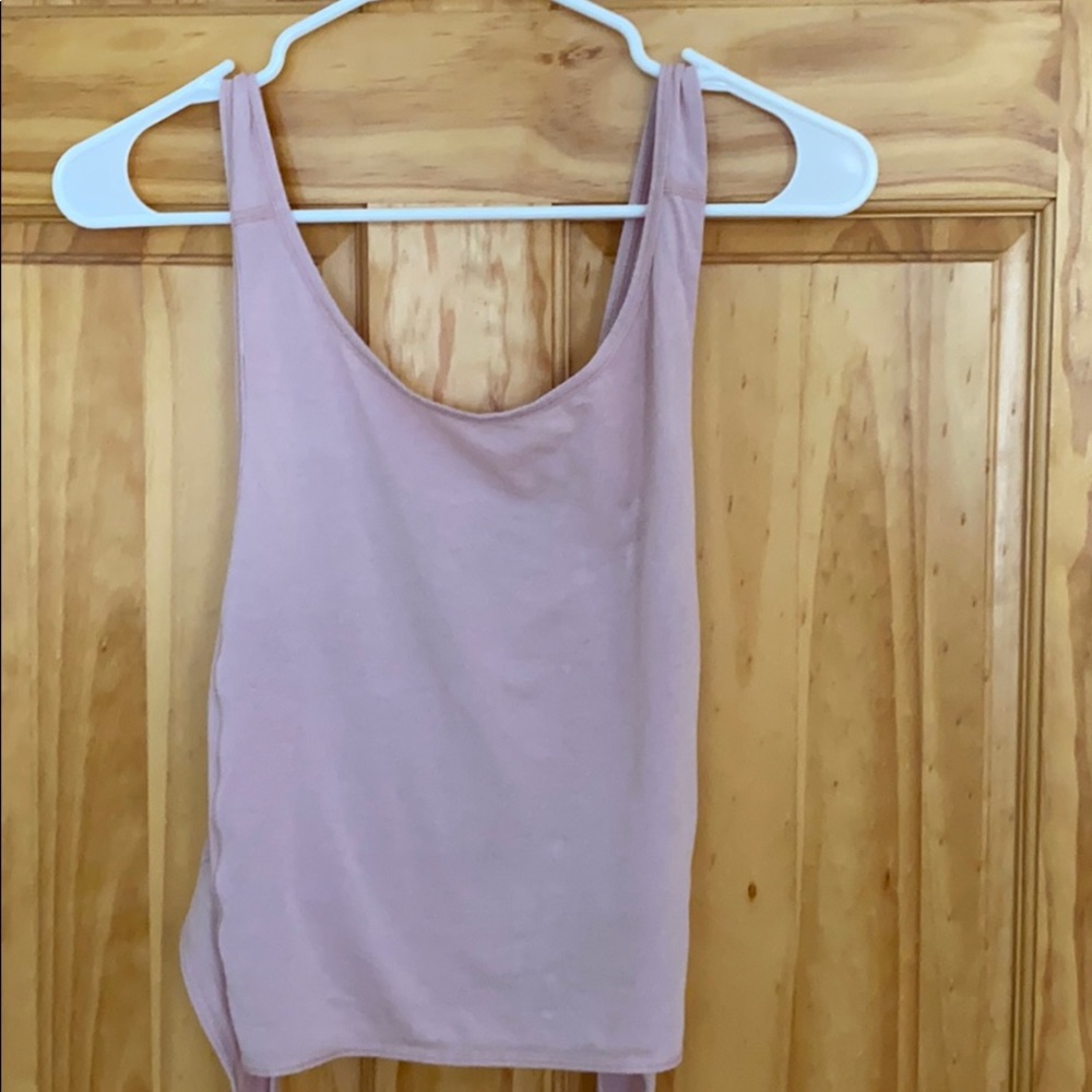 Lululemon tank